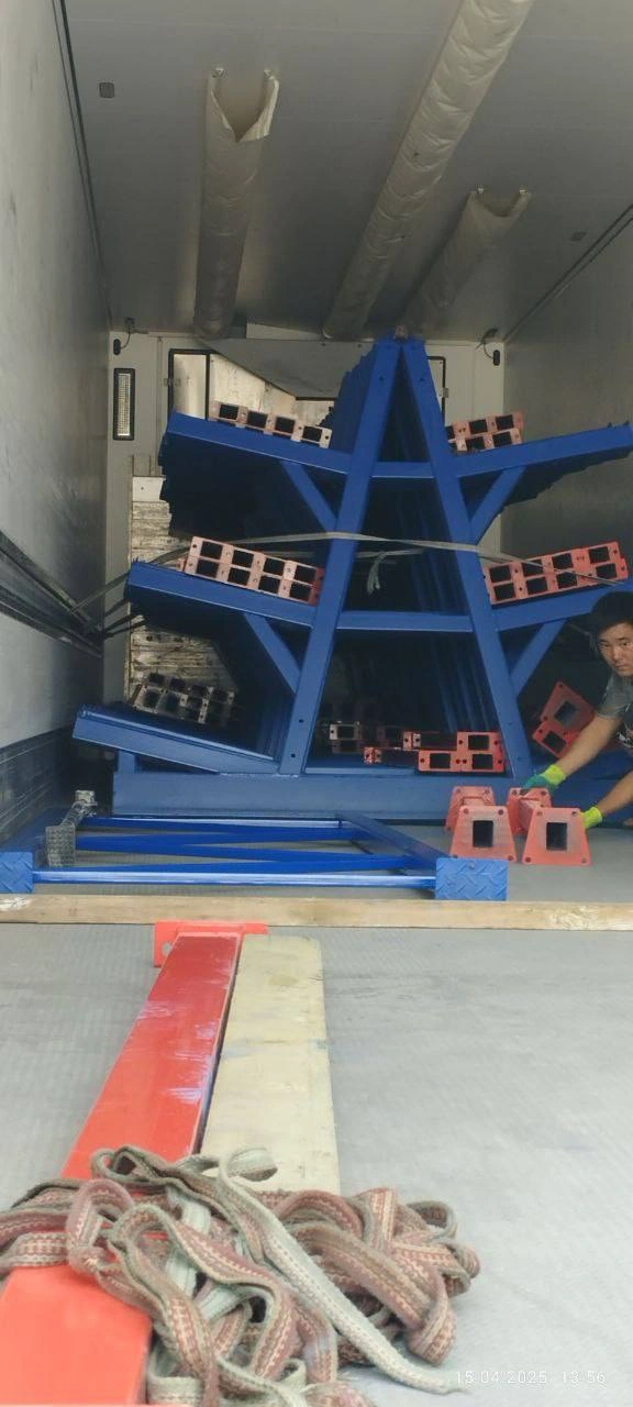 Cantilever rack for long goods, view 2